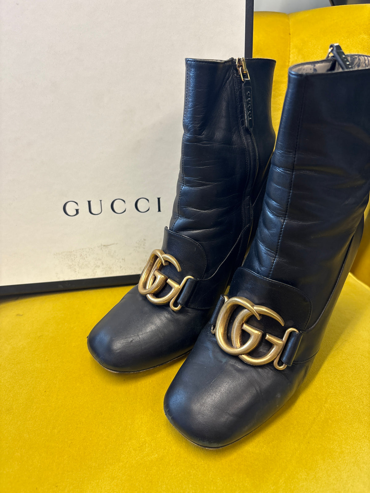 Gucci Black Leather Victoire Boots