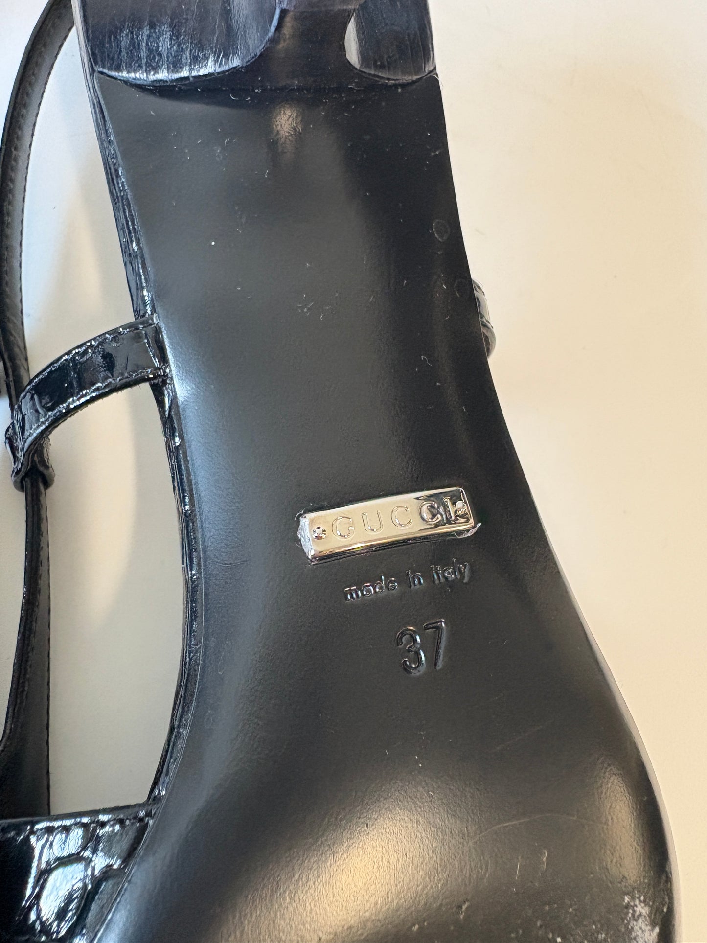 Gucci Mock Croc Kitten Heel Pumps