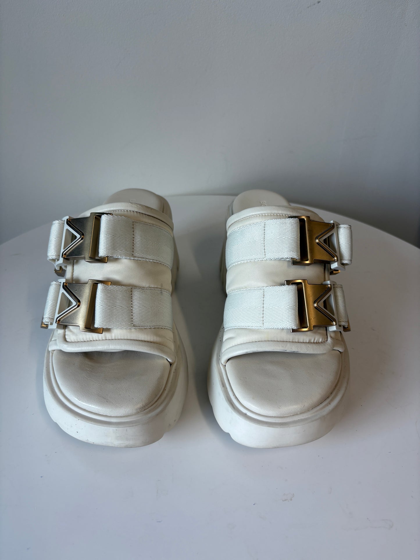 Bottega Veneta Cream Flash Buckle Mule Sandals