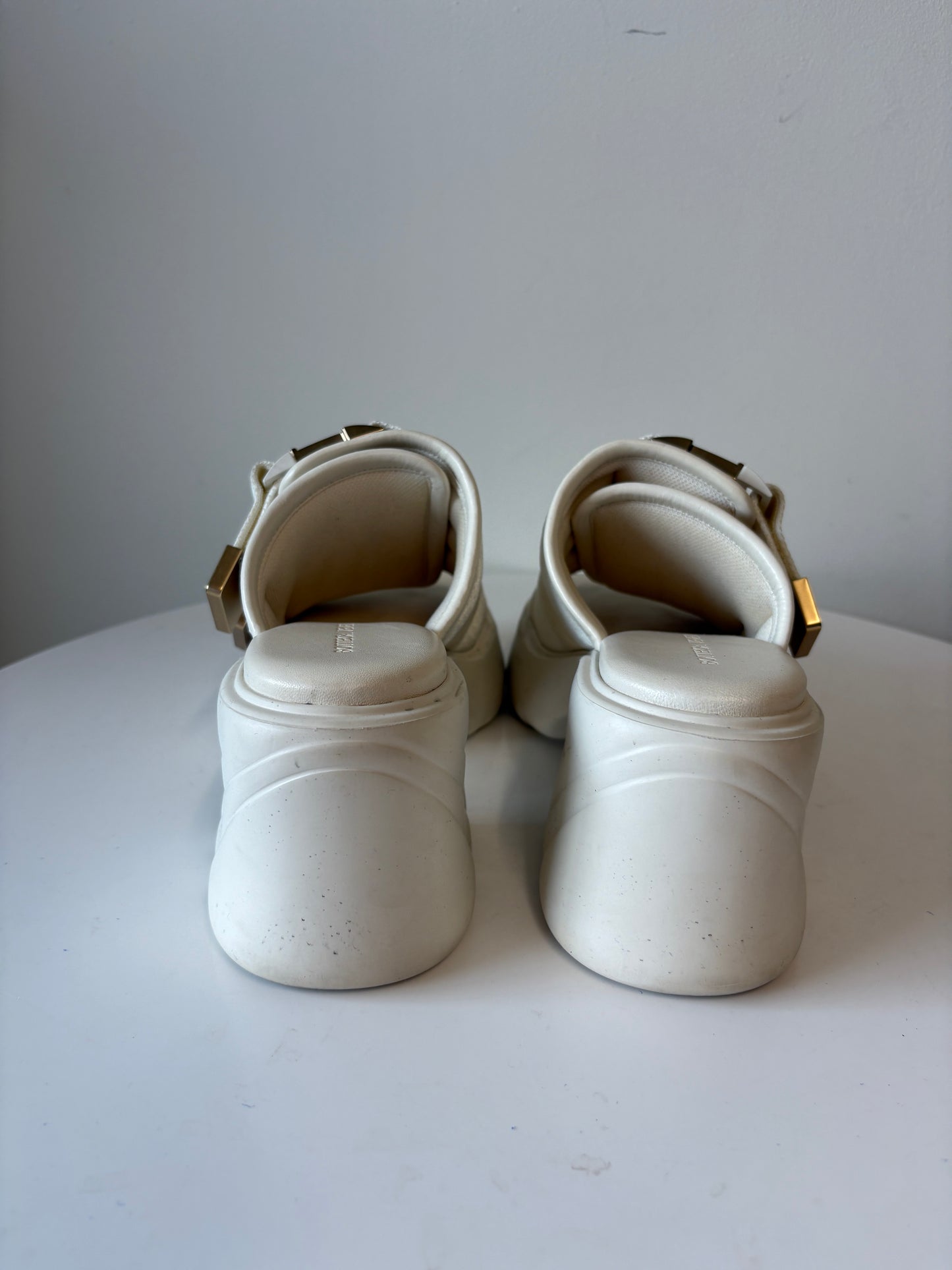 Bottega Veneta Cream Flash Buckle Mule Sandals