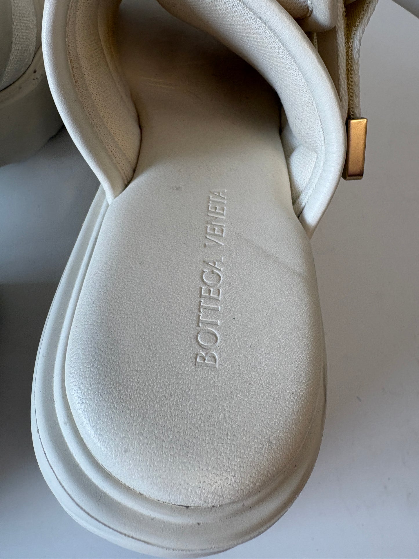 Bottega Veneta Cream Flash Buckle Mule Sandals