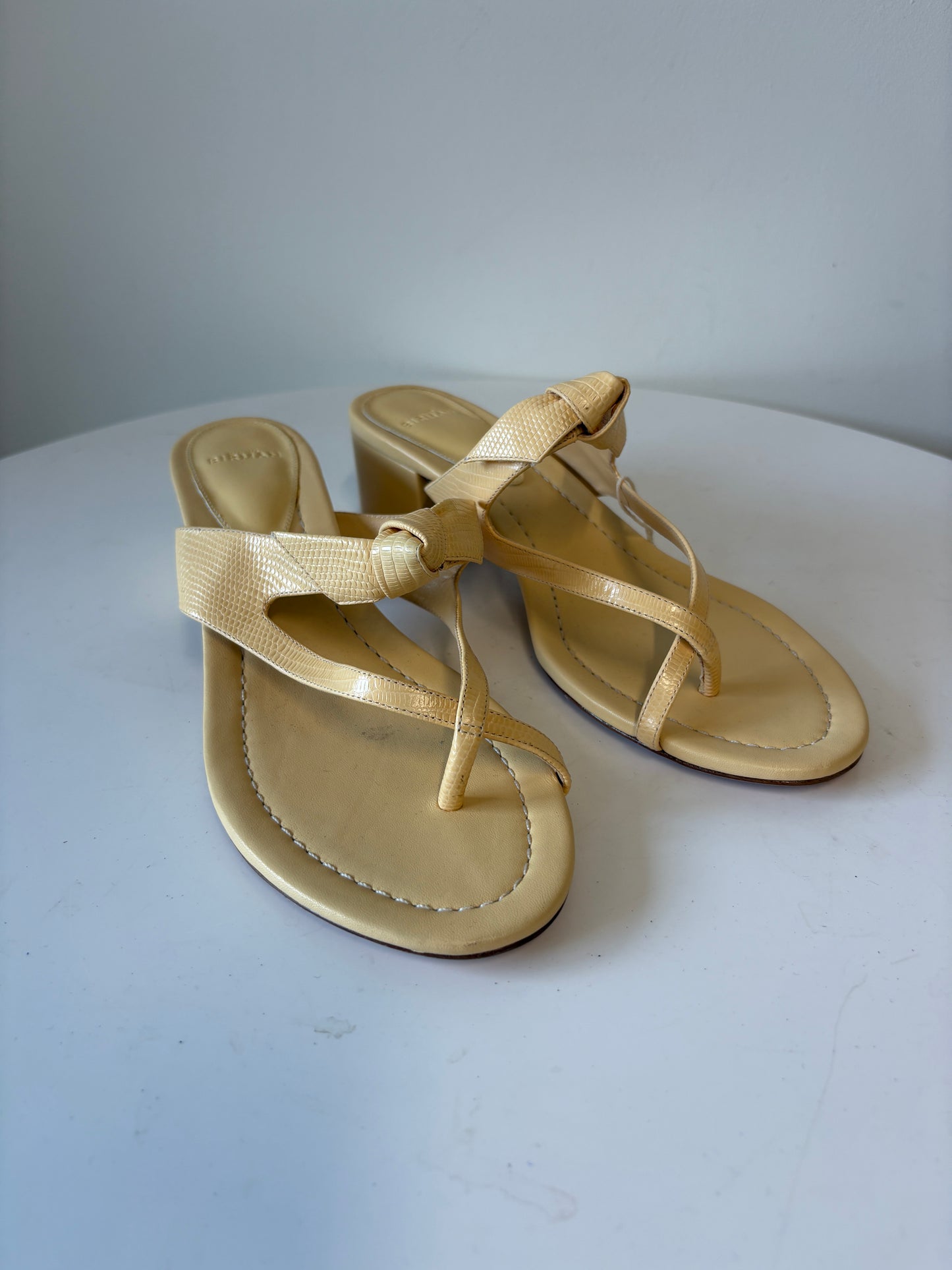 Alexandre Birman Beige Thong Sandals Low Block Heel