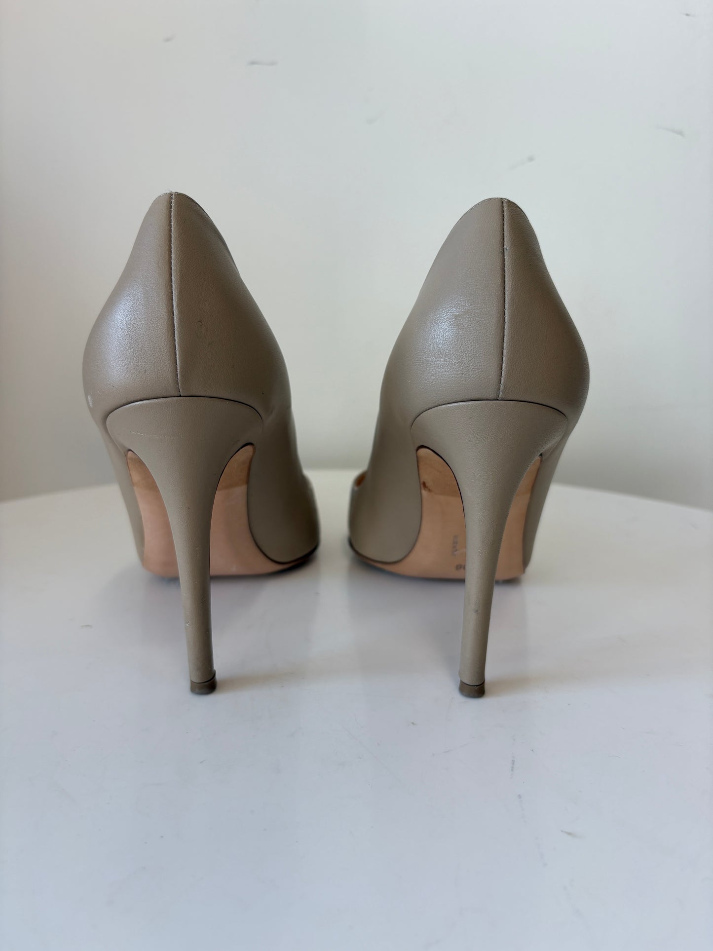 Rupert Sanderson Beige Malory Stone Nappa Pumps