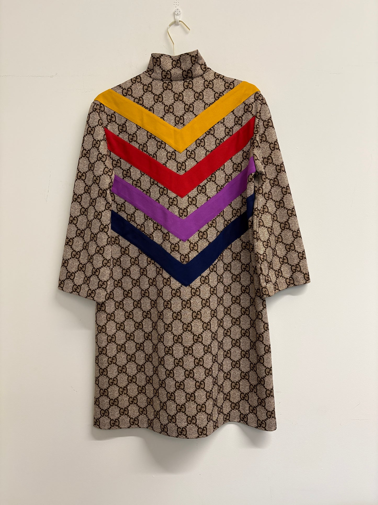 Gucci GG Print Sweatshirt Dress With Multicolour Chevron