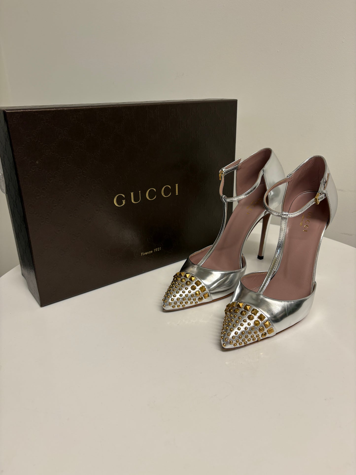 Gucci Metallic Silver Leather Studded T-Strap Pumps