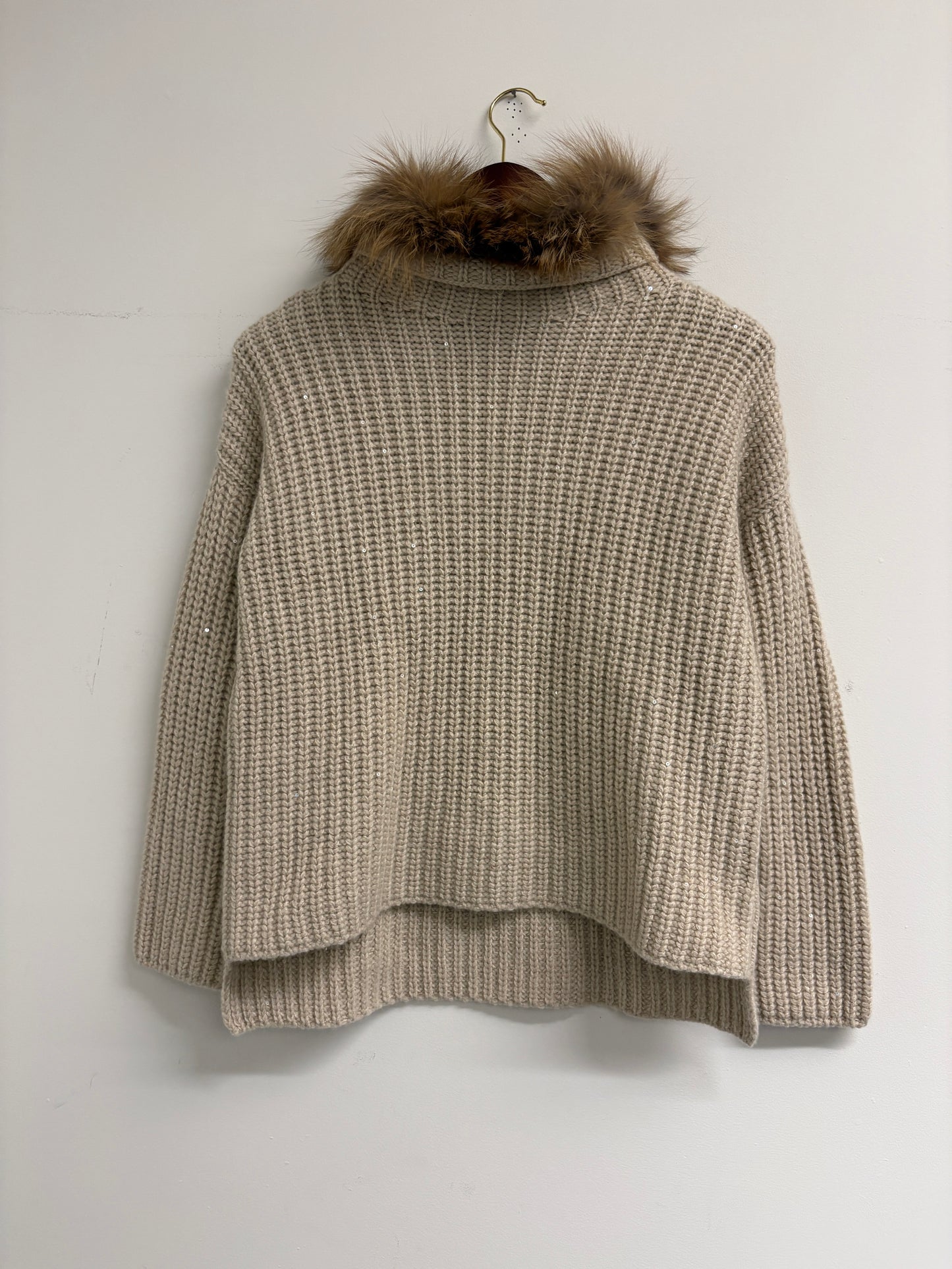 Brunello Cucinelli Beige Cashmere Jumper With Fur Collar
