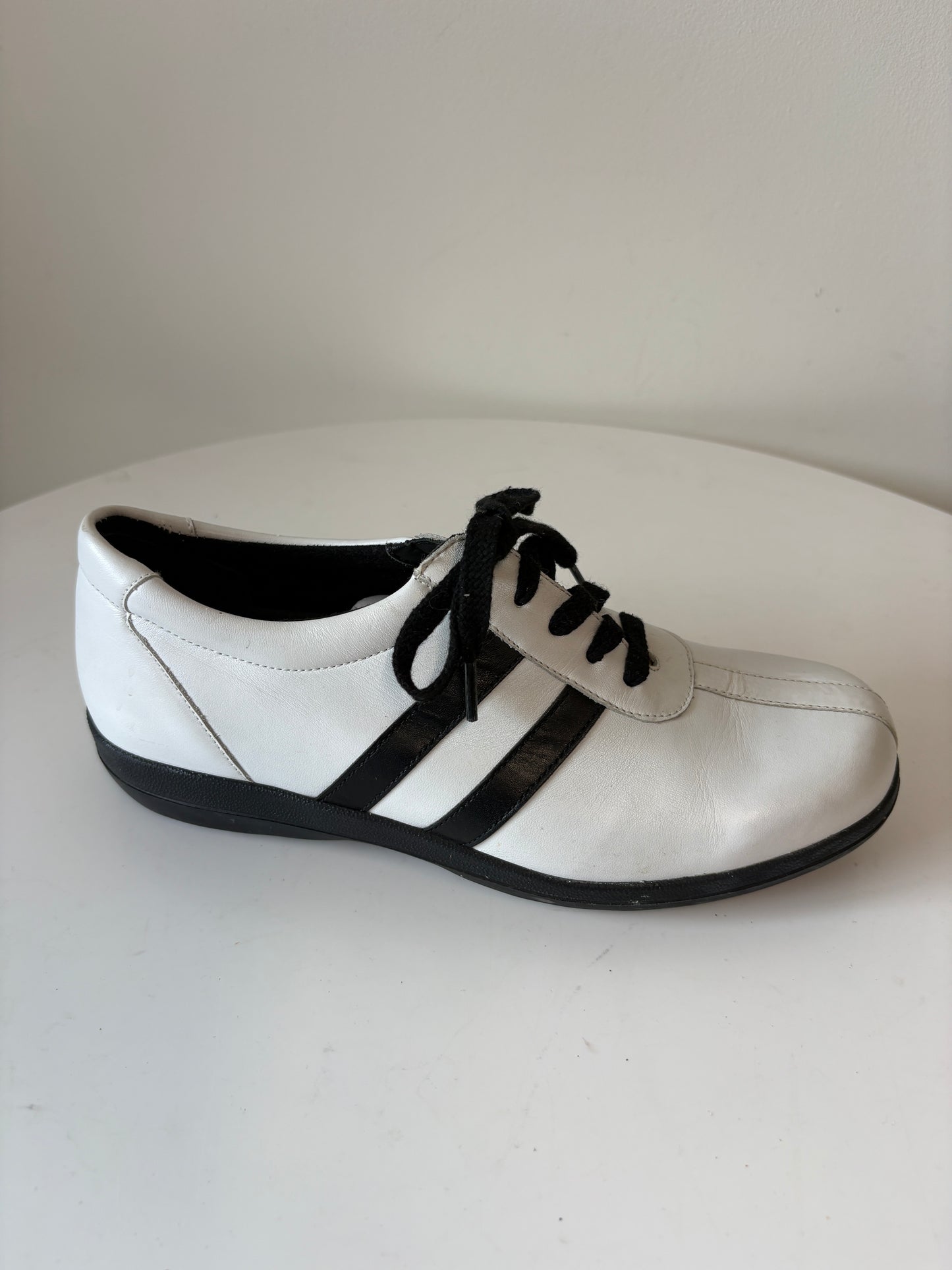 Bally White And Black Leather Trainers