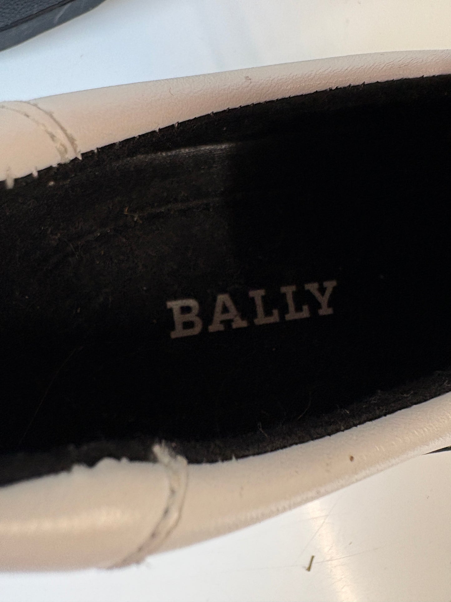 Bally White And Black Leather Trainers