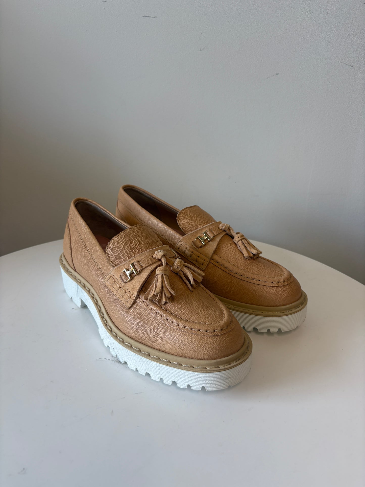 Hogan Beige Loafers