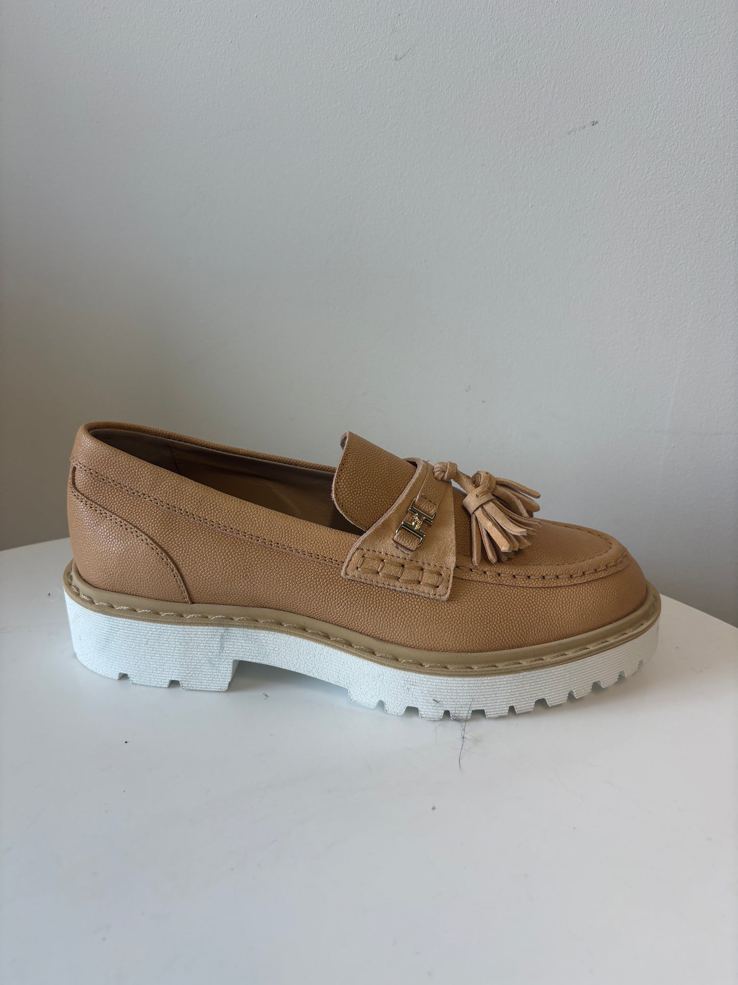 Hogan Beige Loafers
