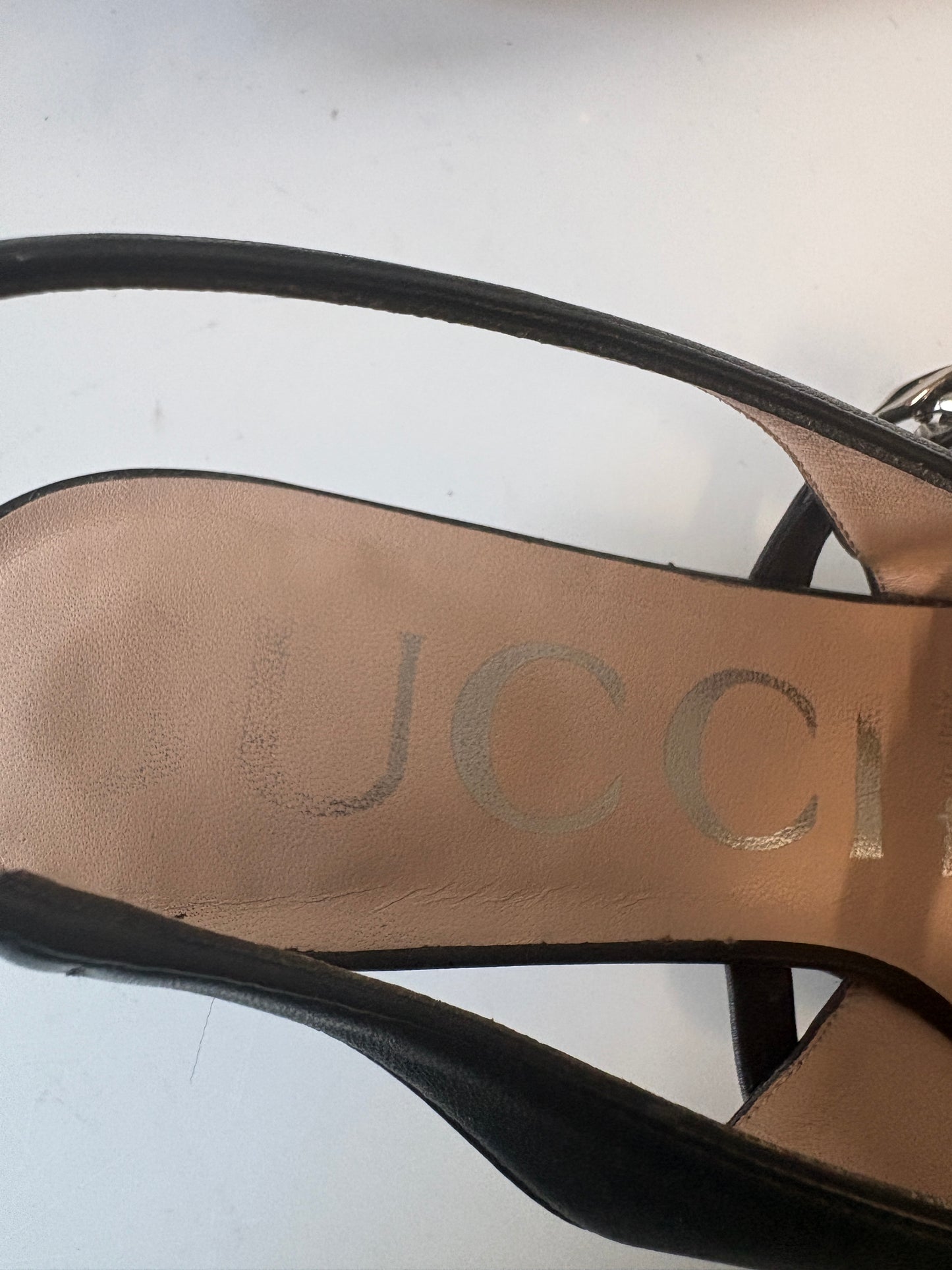 Gucci Black Pointed Kitten Heel Pumps With Horsebit and Chain