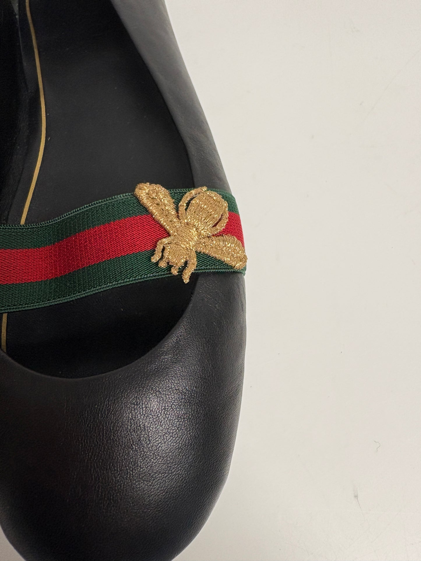 Gucci Bayadere Black Leather Bee Motif Ballet Pumps