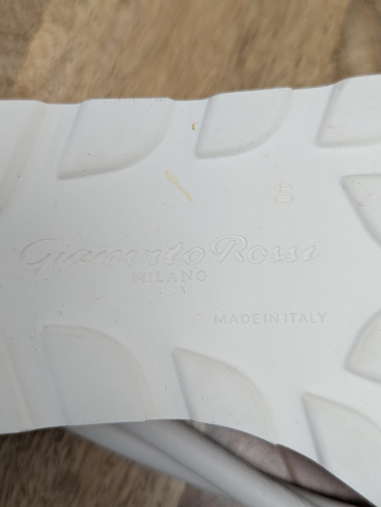 Gianvito Rossi White Leather Platform Flip Flops
