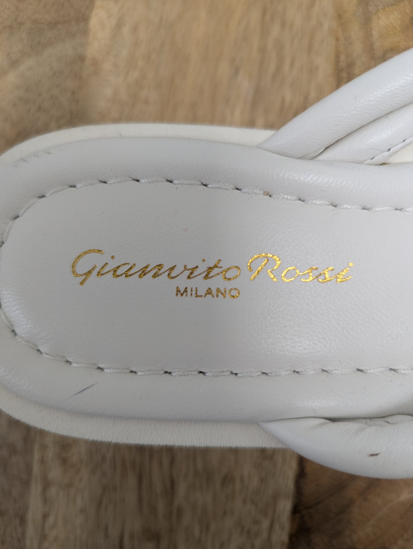 Gianvito Rossi White Leather Platform Flip Flops