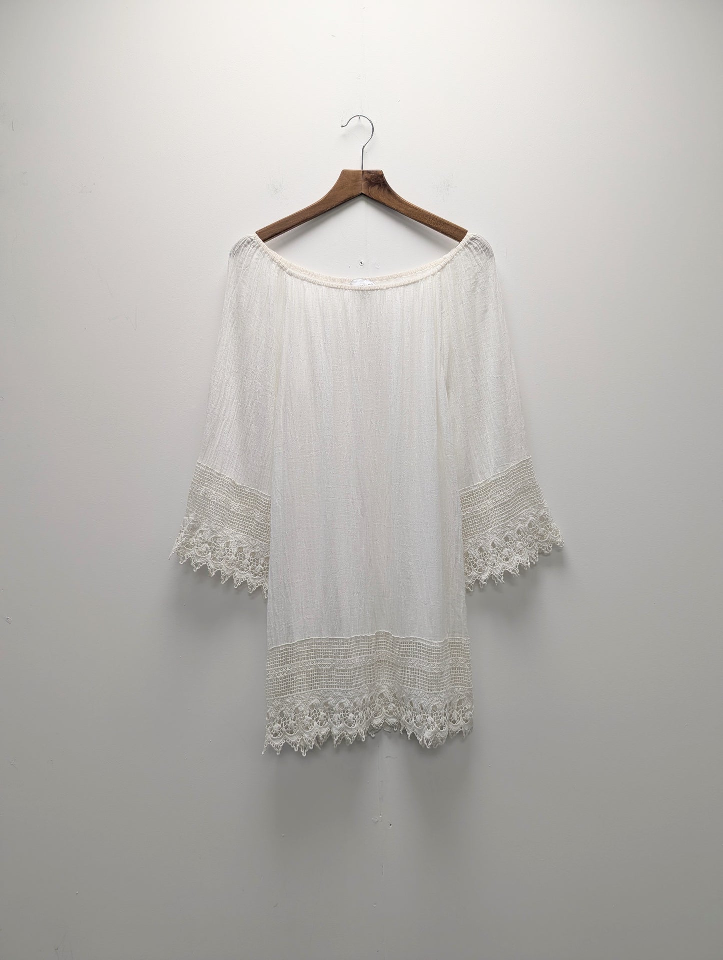 Miguelina White Cotton Coverup