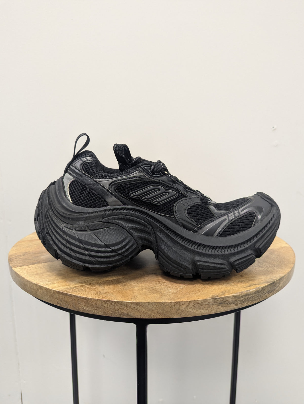 Balenciaga 6xl Trainers black