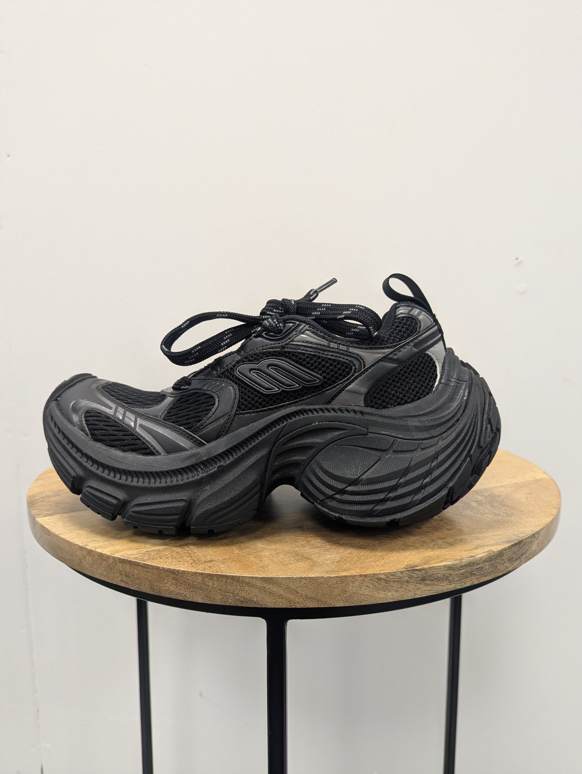 Balenciaga 6xl Trainers black